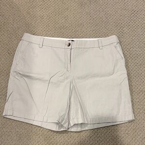 J.Crew Women’s Light Grey Shorts 16